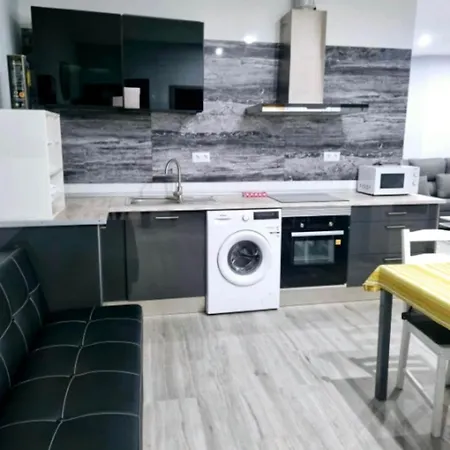 Appartement Piso Frente A La Feria De Séville