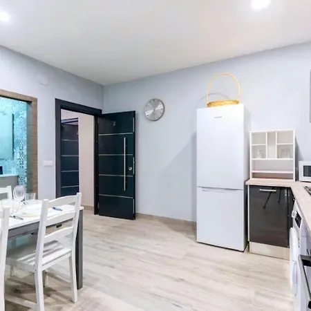 Appartement Piso Frente A La Feria De